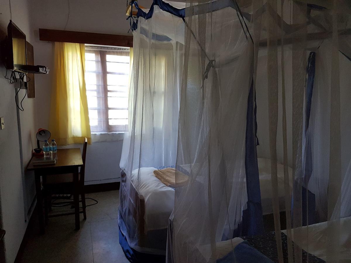Hotel Karibuni Center Mbeya Esterno foto